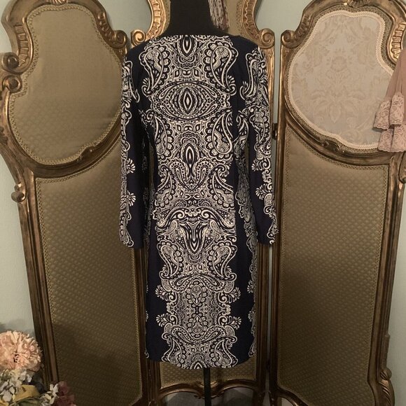 Sunny Leigh. Size Large (runs small). Jersey Shift Sheath. Long Sleeve. B82. - Picture 2 of 4